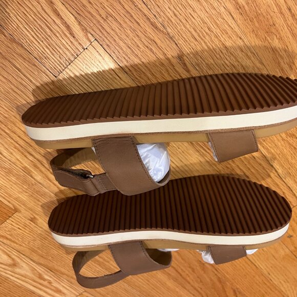 Brand new Nisolo go-to flatform sandal 2.0 in almond, women's size 9 - Picture 5 of 5